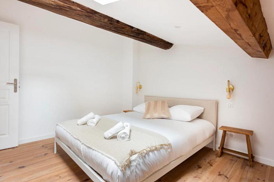 Apartment {st Fee Sur Les Toits} * Plein Centre * Clim *
