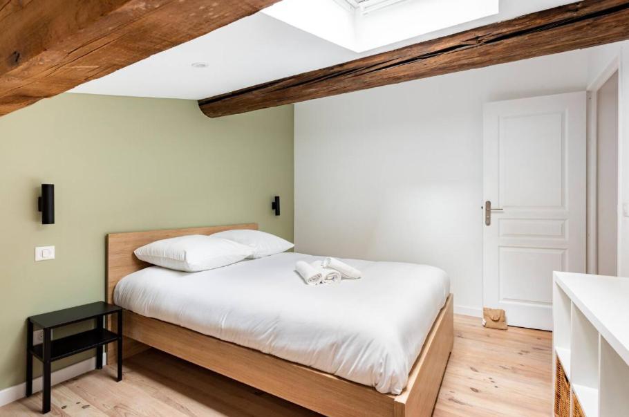 Apartment {st Fee Sur Les Toits} * Plein Centre * Clim